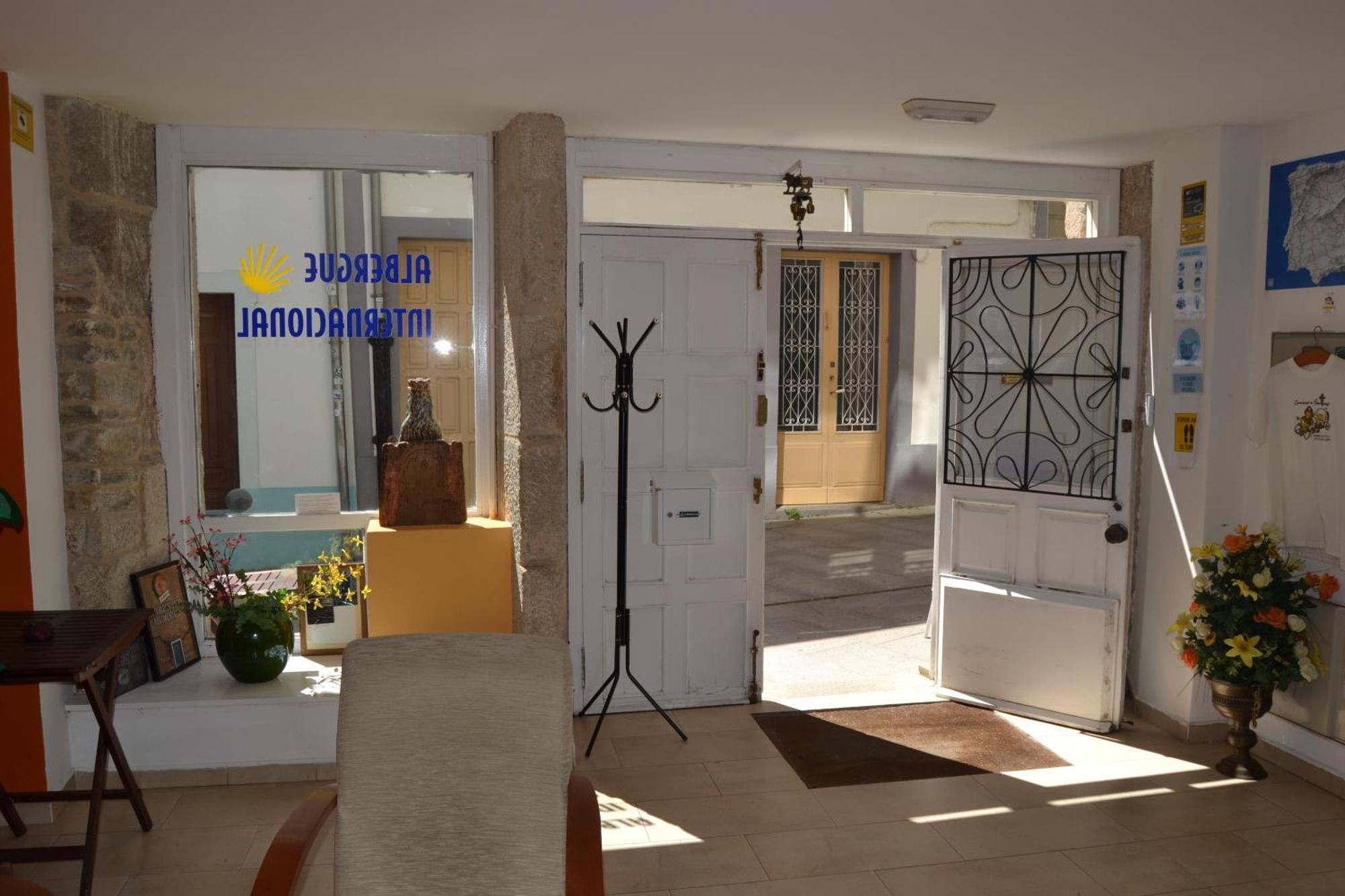 Albergue Internacional Hostel Sarria Luaran gambar