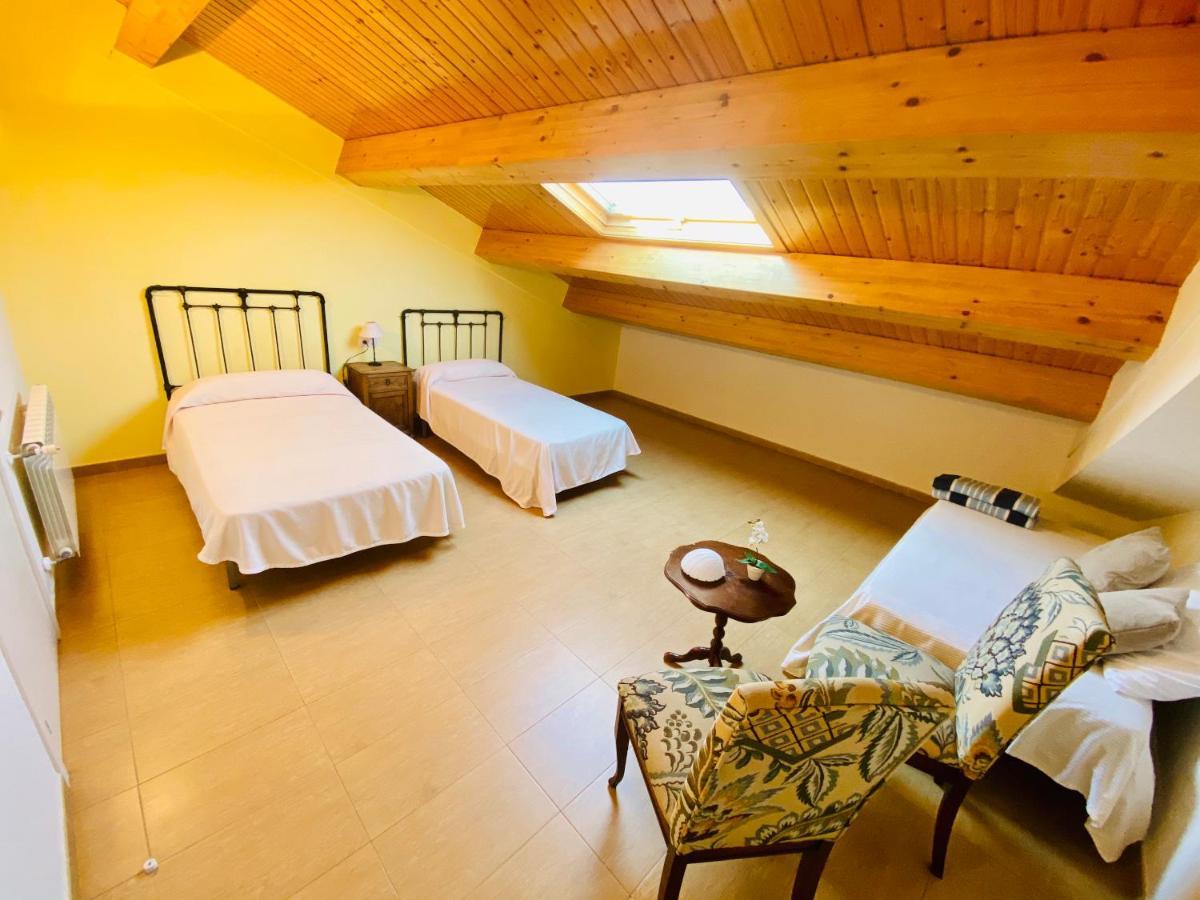 Albergue Internacional Hostel Sarria Luaran gambar